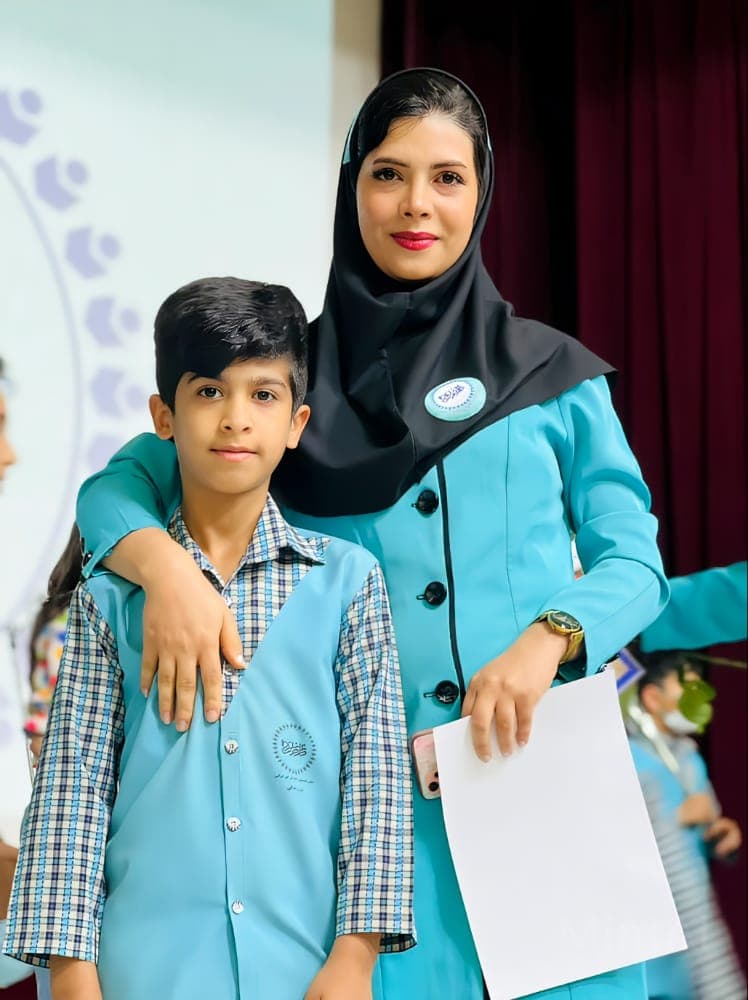 خانم ناهید مبارکی